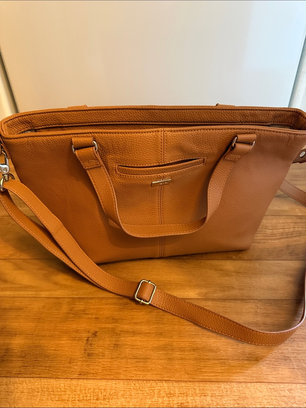 Jewell brand Tan Leather Tote Bag with Adjustable Strap